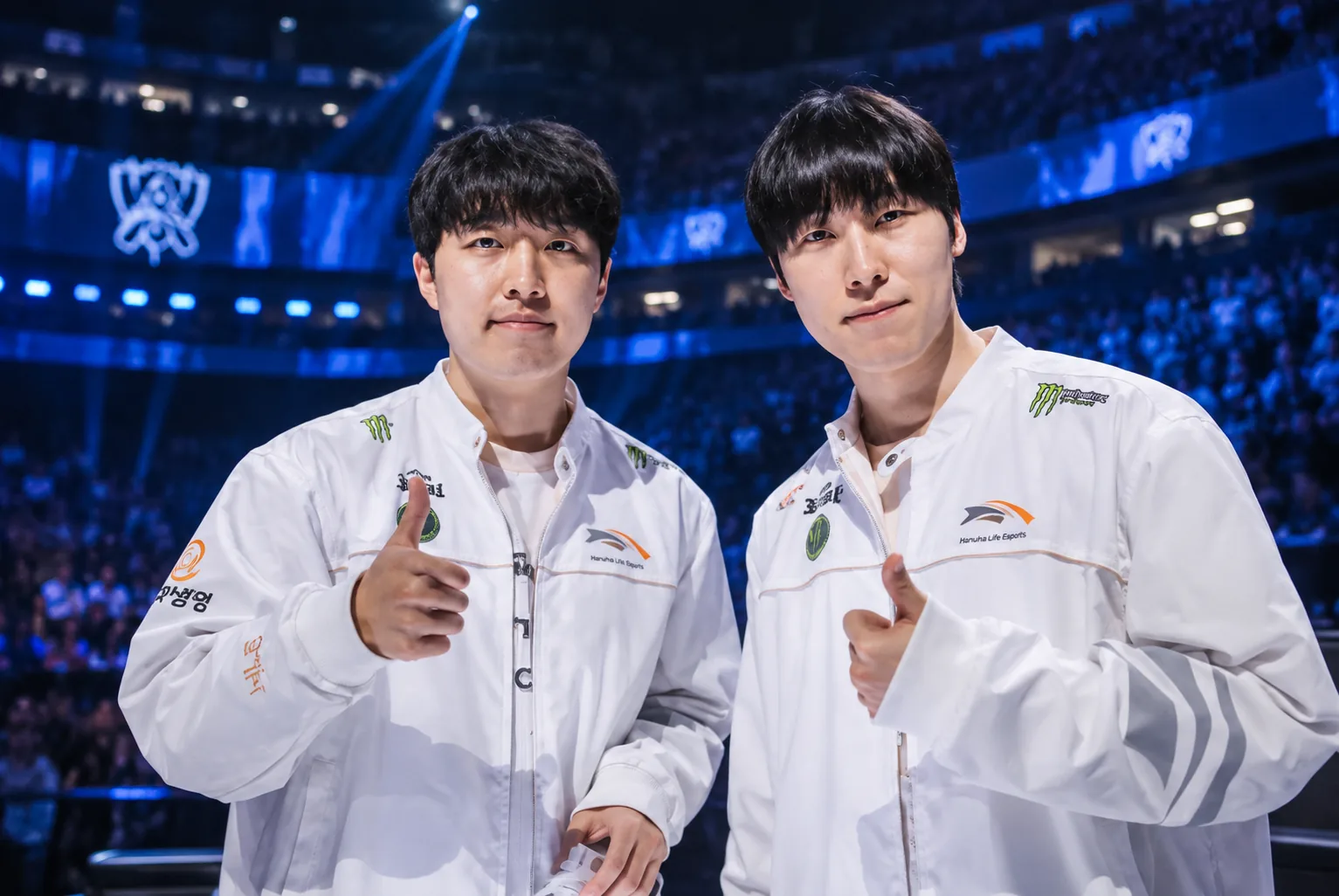 Hanwha Life Esports players pose in their white team jerseys at the 2026 League of Legends World Championship.